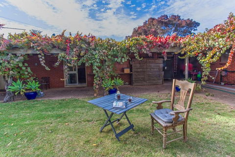Quilters Studio - Accommodation Sunshine Coast 2