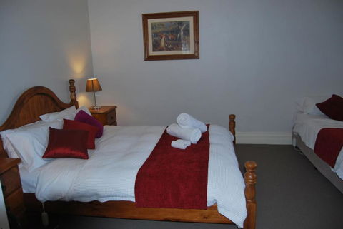Jacaranda Cottage - Accommodation Sunshine Coast 4