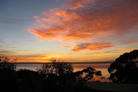Cooinda Holiday Village - Accommodation Sunshine Coast 0
