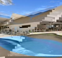67 Orient Drive - Accommodation Sunshine Coast