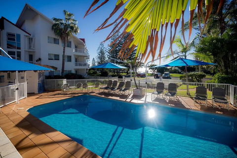 Le Beach Apartments - Accommodation Sunshine Coast 4