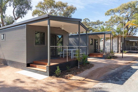 BIG4 Renmark Riverfront Holiday Park - Accommodation Sunshine Coast 1