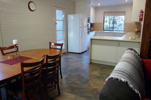 Eagles Rise Tasmania - Accommodation Sunshine Coast 0