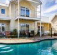 Seaside Spa Retreat - Accommodation Sunshine Coast