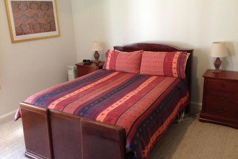 Pinkerton Hill Naracoorte - Accommodation Sunshine Coast 6