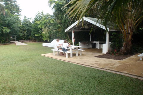 Absolute Backpackers Mission Beach - Accommodation Sunshine Coast 1