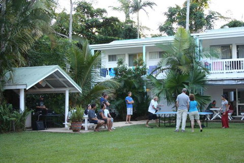 Absolute Backpackers Mission Beach - Accommodation Sunshine Coast 3