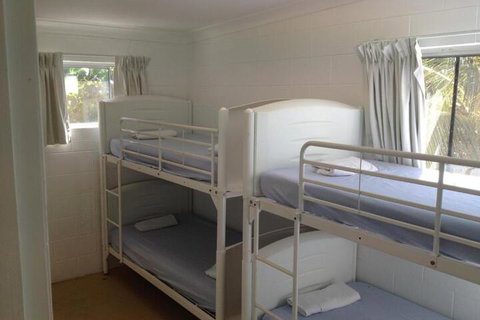 Absolute Backpackers Mission Beach - Accommodation Sunshine Coast 2
