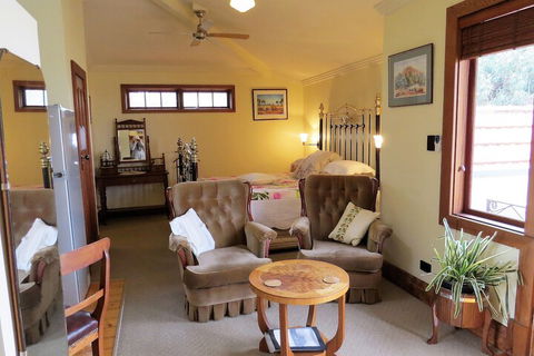 McCloud House - Accommodation Sunshine Coast 5