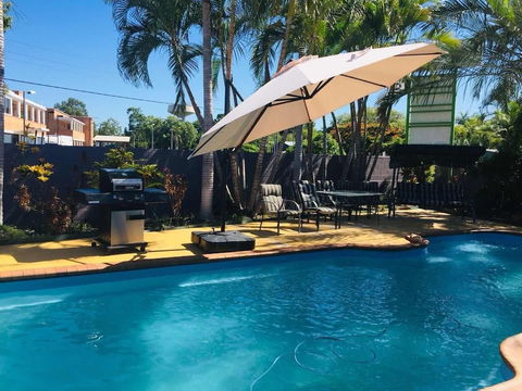 Emerald Highlands Motel - Accommodation Sunshine Coast 2