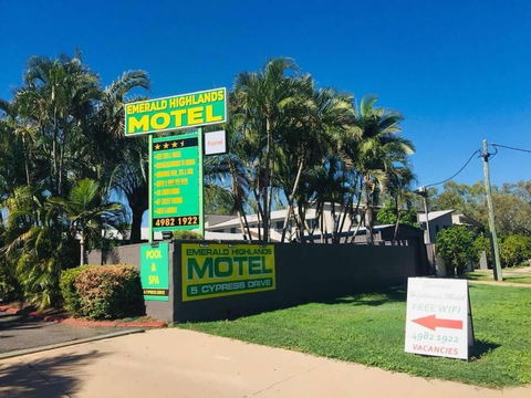Emerald Highlands Motel - Accommodation Sunshine Coast 5
