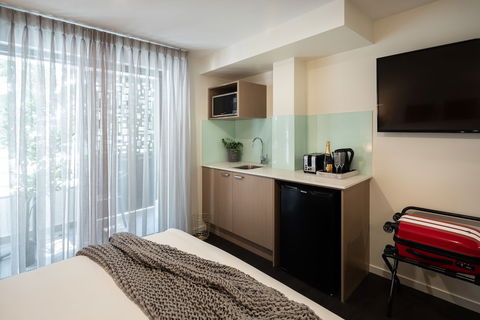 Ascot Budget Inn & Residences - Accommodation Sunshine Coast 1