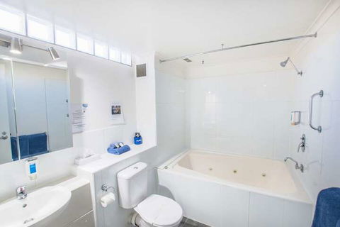 MAS Country Riverboat Lodge Motor Inn - Accommodation Sunshine Coast 7