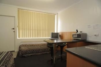 Bamboo Motor Inn - Accommodation Sunshine Coast 3