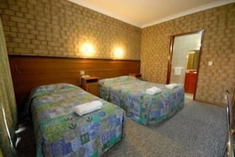 Pavlos Motel - Accommodation Sunshine Coast 1