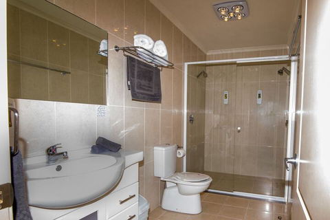 Wollongong Surf Leisure Resort - Accommodation Sunshine Coast 5