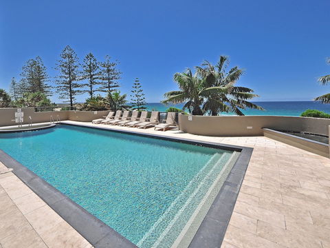 Clubb Coolum Beach Resort - Accommodation Sunshine Coast 1