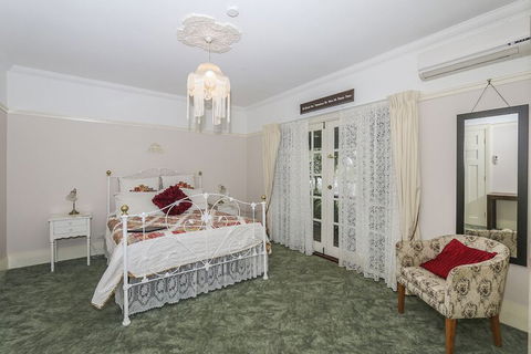 Rosebridge House Bed & Breakfast Adult Retreat - Accommodation Sunshine Coast 7