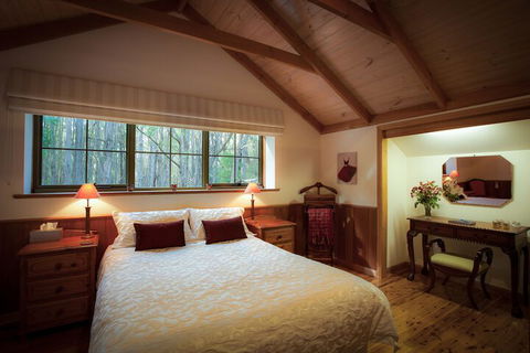 Eagle Hammer Cottages - Accommodation Sunshine Coast 7