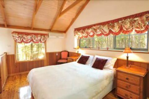 Eagle Hammer Cottages - Accommodation Sunshine Coast 6