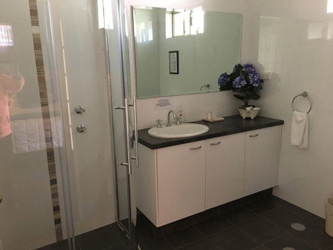 Armadale Cottage Bed & Breakfast - Accommodation Sunshine Coast 4