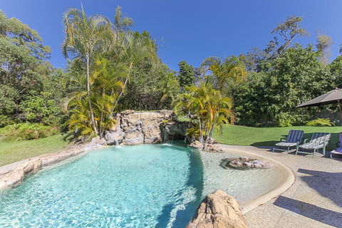 Kingfishers Manor - Accommodation Sunshine Coast 6