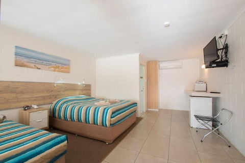 A & A Motel - Accommodation Sunshine Coast 2