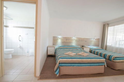 A & A Motel - Accommodation Sunshine Coast 3