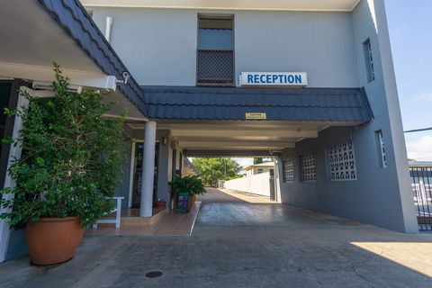 Acacia Motor Inn - Accommodation Sunshine Coast 1