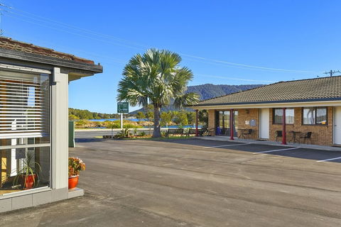 Woongarra Motel - Accommodation Sunshine Coast 2