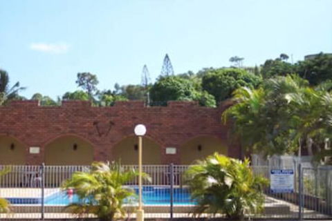 Castle Motor Lodge - Accommodation Sunshine Coast 2