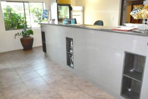 Castle Motor Lodge - Accommodation Sunshine Coast 5