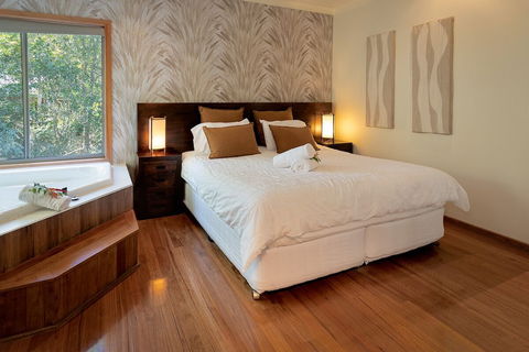 Lake Weyba Cottages - Accommodation Sunshine Coast 3
