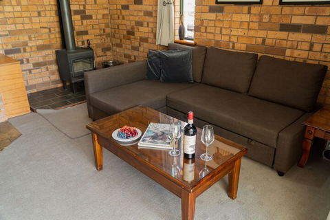 Blickinstal Barossa Valley Retreat - Accommodation Sunshine Coast 6