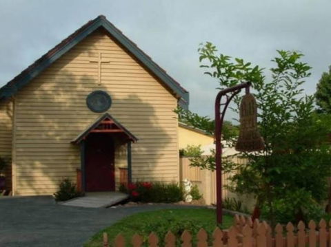 Bell Chapel B & B - Accommodation Sunshine Coast 0