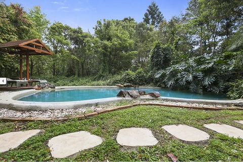 Lillypilly's Cottages & Day Spa - Accommodation Sunshine Coast 4