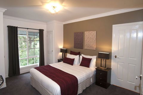 Hepburn Villas - Accommodation Sunshine Coast 2