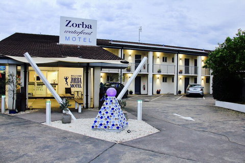 Zorba Motel - Accommodation Sunshine Coast 4