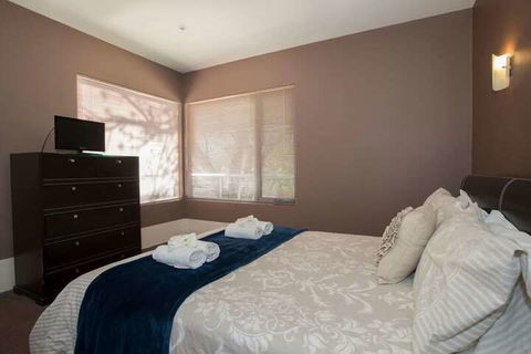 Barossa Valley Apartments - Accommodation Sunshine Coast 6