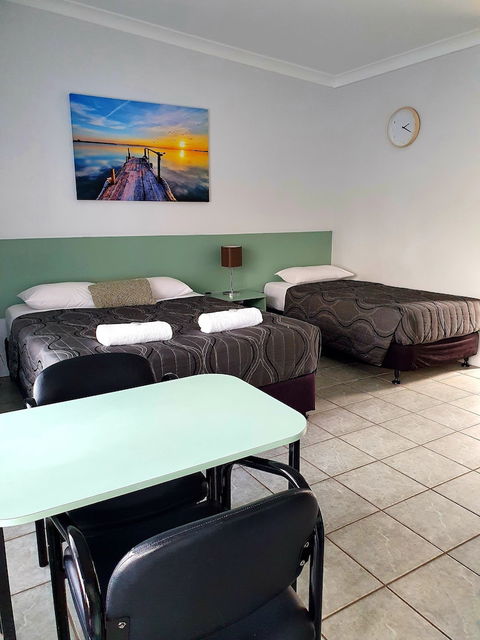 Sunseeker Motel - Accommodation Sunshine Coast 6