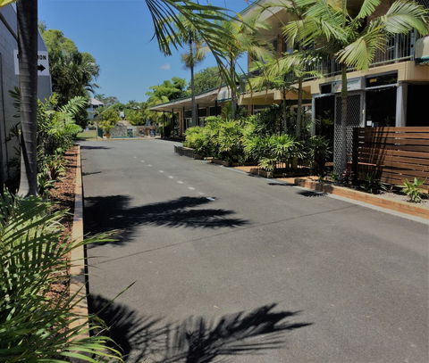 Sunseeker Motel - Accommodation Sunshine Coast 1