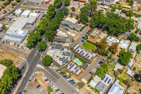 National Hotel Complex And Bendigo Central Apartments - Accommodation Sunshine Coast 0