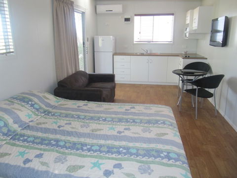 Tropical Beach Caravan Park - Accommodation Sunshine Coast 4