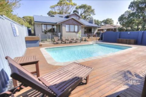 Waikiki Beach Bed & Breakfast - Accommodation Sunshine Coast 3