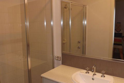 Derby Lodge Self Contained Apartments - Accommodation Sunshine Coast 7