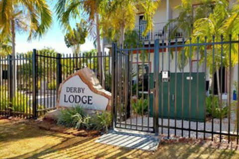 Derby Lodge Self Contained Apartments - Accommodation Sunshine Coast 0