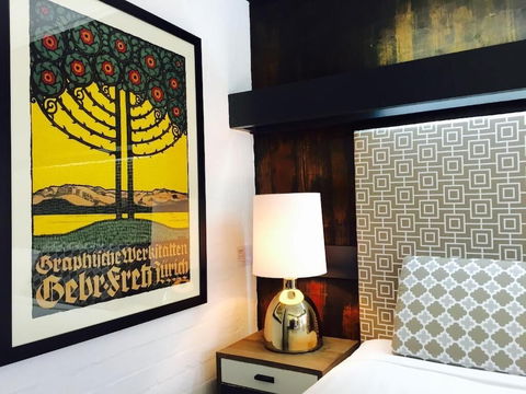 Brougham Arms Hotel - Accommodation Sunshine Coast 2