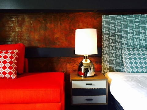 Brougham Arms Hotel - Accommodation Sunshine Coast 4