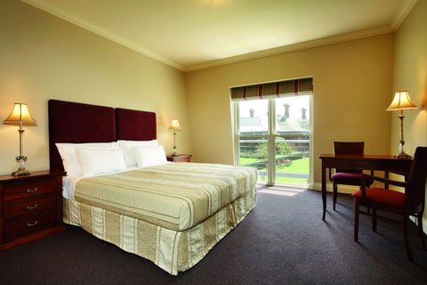 Cleveland Winery - Accommodation Sunshine Coast 5