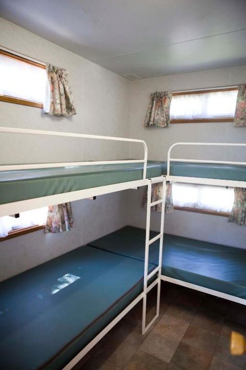 Strayleaves Caravan Park - Accommodation Sunshine Coast 6